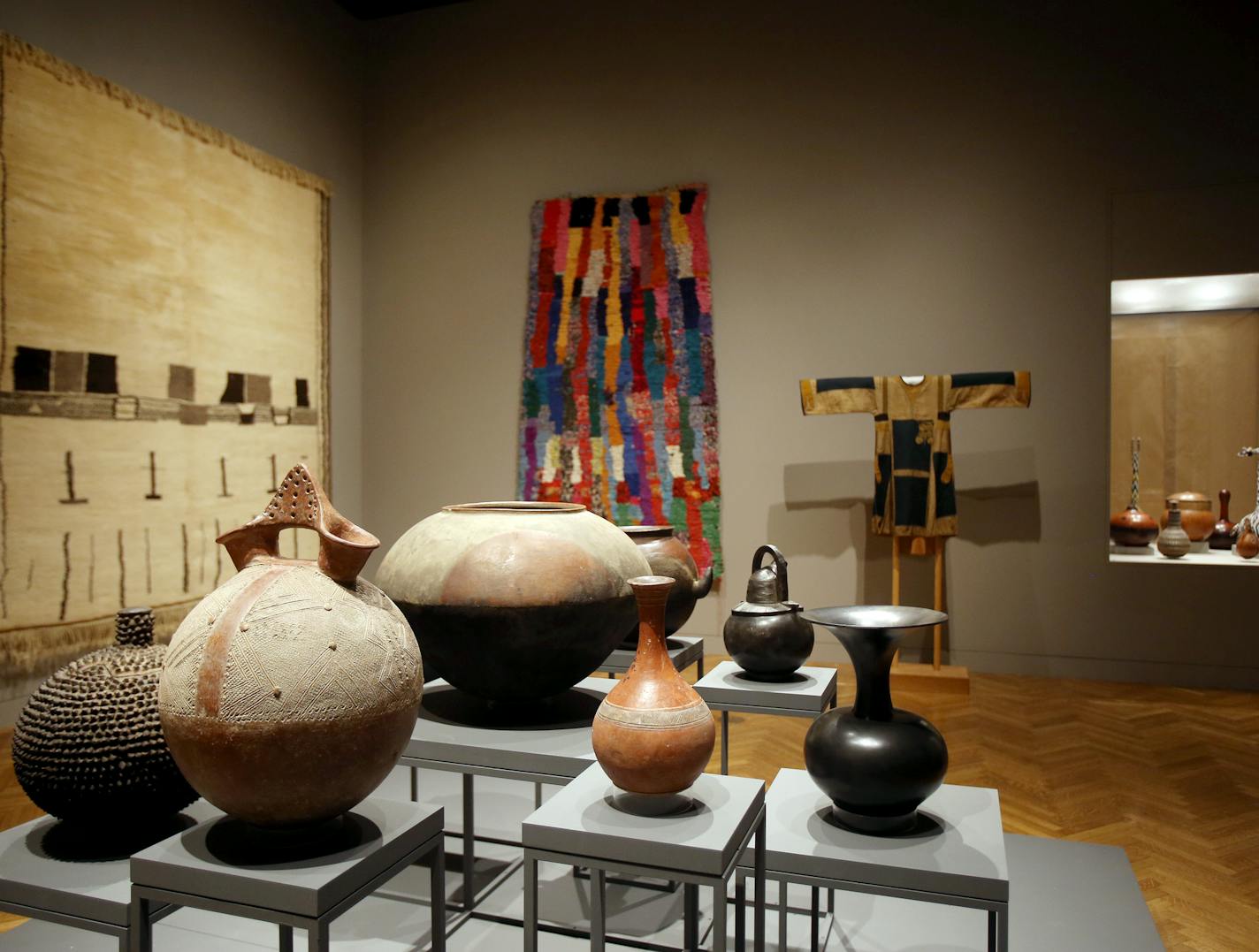 The Minneapolis Institute of Arts in has reinstalled its African art collection. Minneapolis, MN on November 6, 2013. ] JOELKOYAMA&#x201a;&#xc4;&#xa2;joel koyama@startribune Mpls Institute of Arts has reinstalled its African art collection