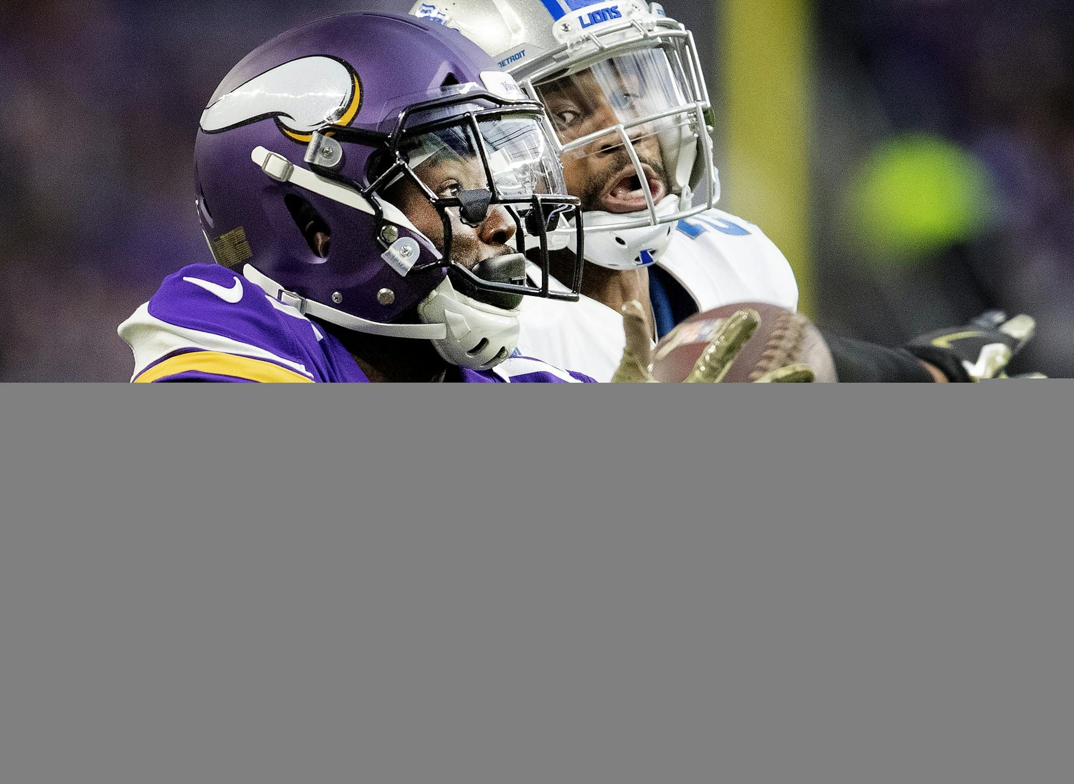 Aldrick Robinson (17) could not hang on to a pass by Kirk Cousins in the third quarter. ] CARLOS GONZALEZ &#xef; cgonzalez@startribune.com &#xf1; Minneapolis, MN &#xf1; November 4, 2018, US Bank Stadium, NFL, Minnesota Vikings vs. Detroit Lions