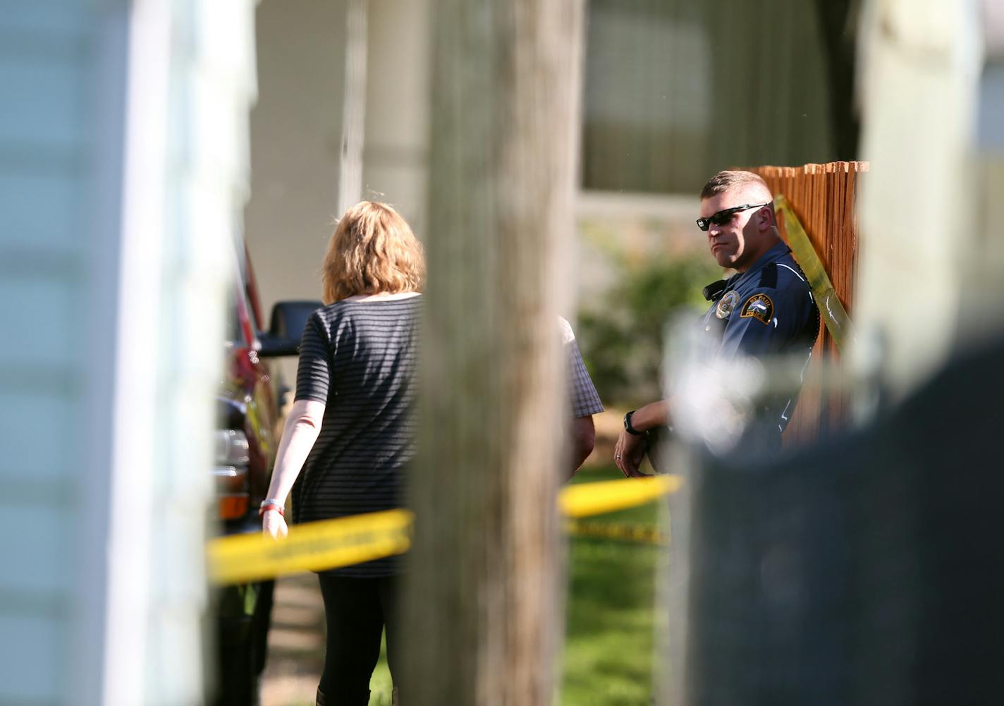 St. Paul Police and Minnesota BCA gathered at the scene in the 2100-block of Minnehaha Avenue East were a a male was shot and killed by a St. Paul Police officer Thursday, May 26 2016 in St. Paul, MN.] Jerry Holt /Jerry.Holt@Startribune.com