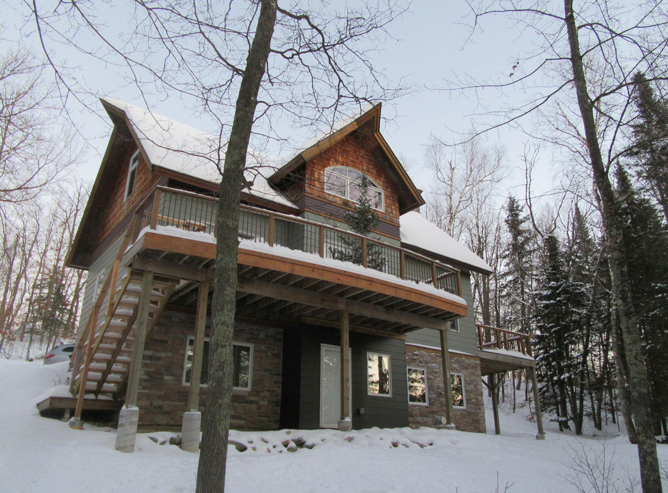 The dream cabin started to unfold in 1999 when they found a plot of land on a pristine lake in northern Minnesota, not too far from Itasca State Park.