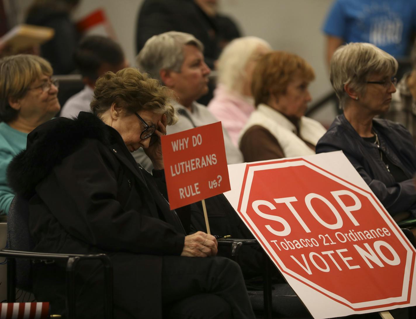 Marcee Schwitalla sat through the debate on a tobacco ordinance while waiting for the resettlement ordinance to come up. ] JEFF WHEELER &#xef; jeff.wheeler@startribune.com The City of St. Cloud City Council may possibly take up a resolution calling for a moratorium on the resettlement of refugees during their regular meeting Monday night, November 6, 2017.