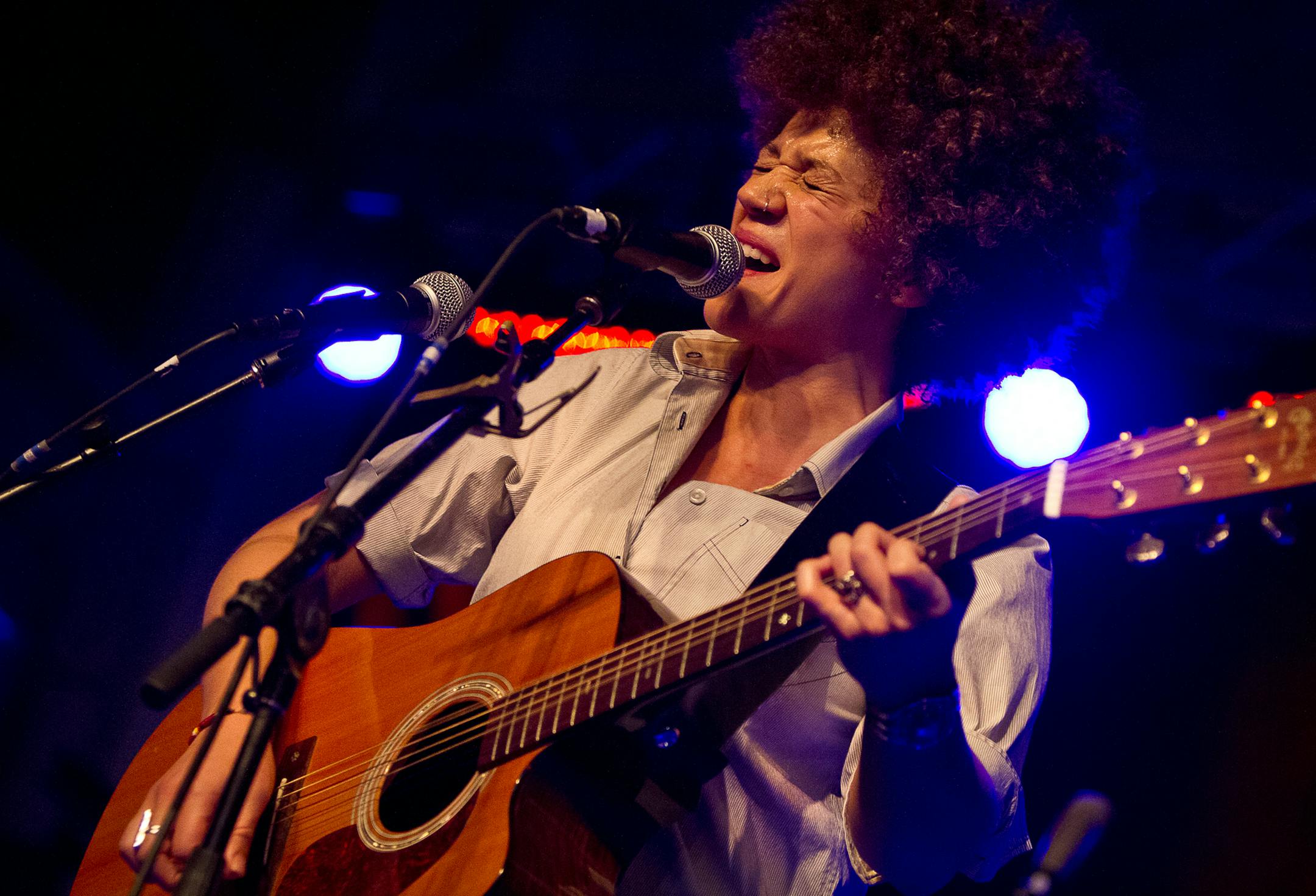 Chastity Brown belts out vocals during Minneapolis Mayor Betsy Hodges' inauguration party at the historic Thorp Building in Northeast Minneapolis, Saturday, January 11, 2014. [ BEN BREWER ‚Ä¢ Special to the Star Tribune _ Assignment # 118454 DATE 1/11/14 SLUG: FACE011414 EXTRA INFORMATION: Conclusion of "One Minneapolis" promotion over the past ten days with a focus on the arts and entertainment scene in the city. ORG XMIT: MIN1401121032131193