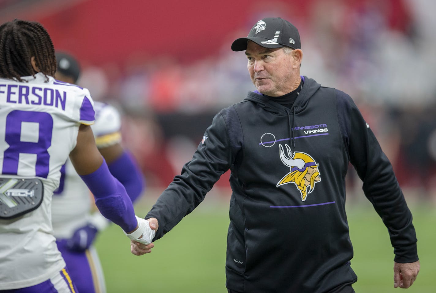 Vikings Head Coach Mike Zimmer greeted players including Vikings wide receiver Justin Jefferson before the Minnesota Vikings took on the Arizona Cardinals at State Farm Stadium, Sunday, September 19, 2021 in Glendale, AZ. ] ELIZABETH FLORES • liz.flores@startribune.com