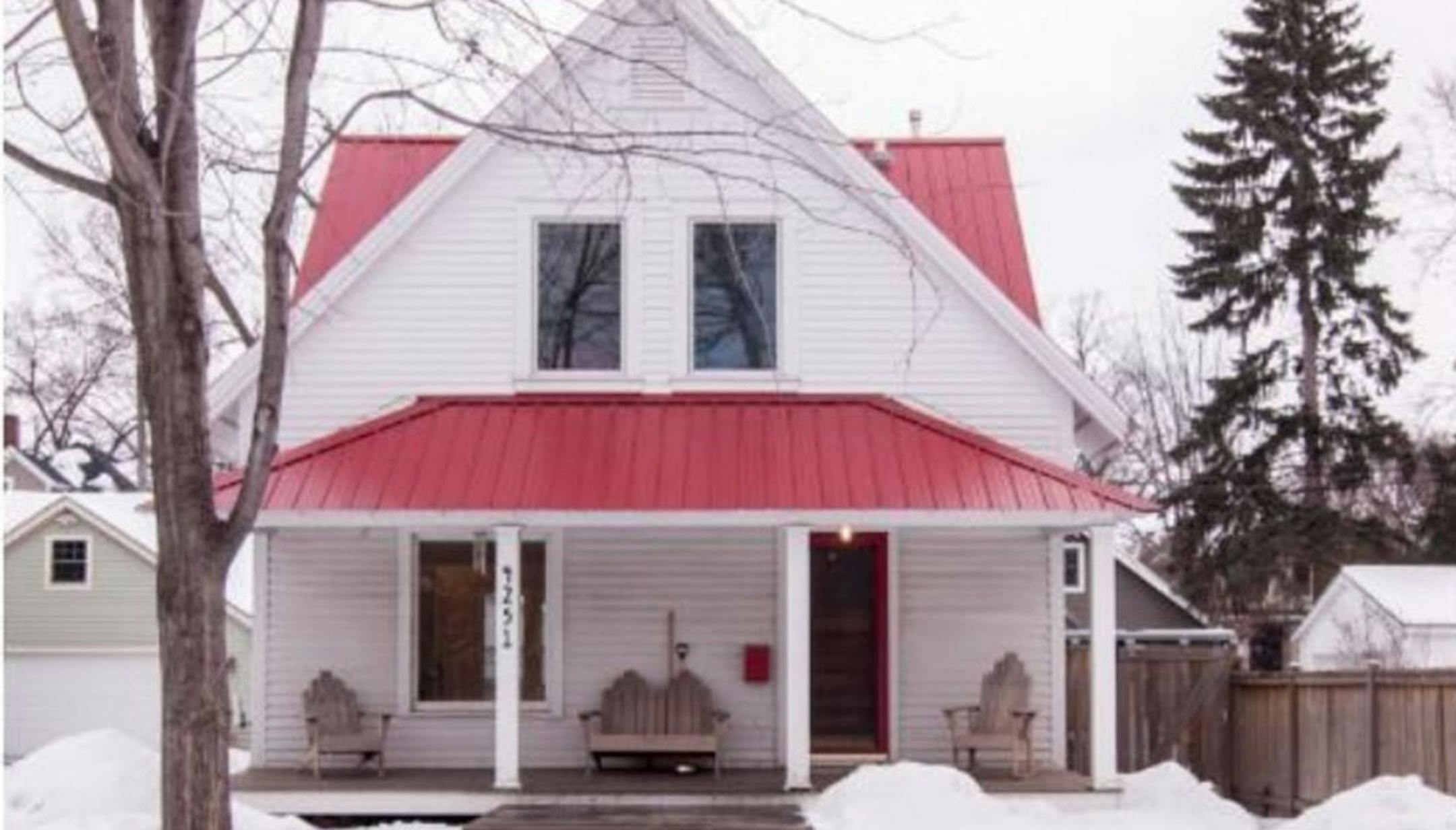 ... Minneapolis
Built in 1903, this three-bedroom, one-bath house located in the Linden Hills neighborhood has 1,186 finished square feet and features three bedrooms on one level, hardwood floors, Silestone countertops, Rinnai tankless water heater, full, partially finished basement, porch deck and new Pella windows, Hardie siding and metal roof. Listed by Erik Wood, Edina Realty, 612-708-6743.