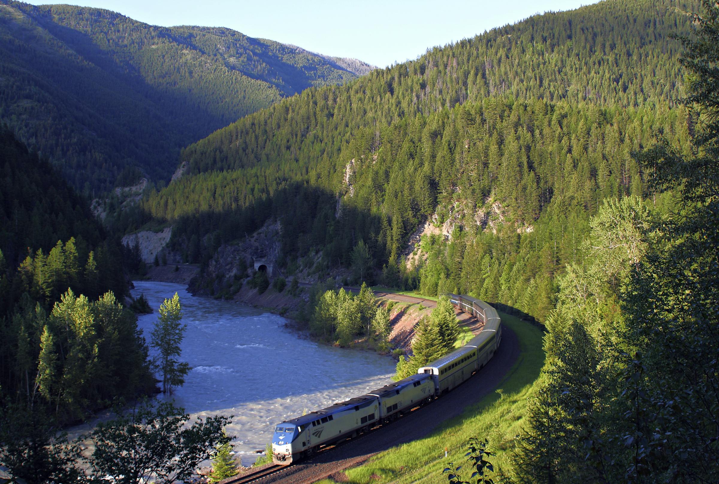 Travel Troubleshooter: Glacier hotel closure due to childbirth costs Minnesotan $169