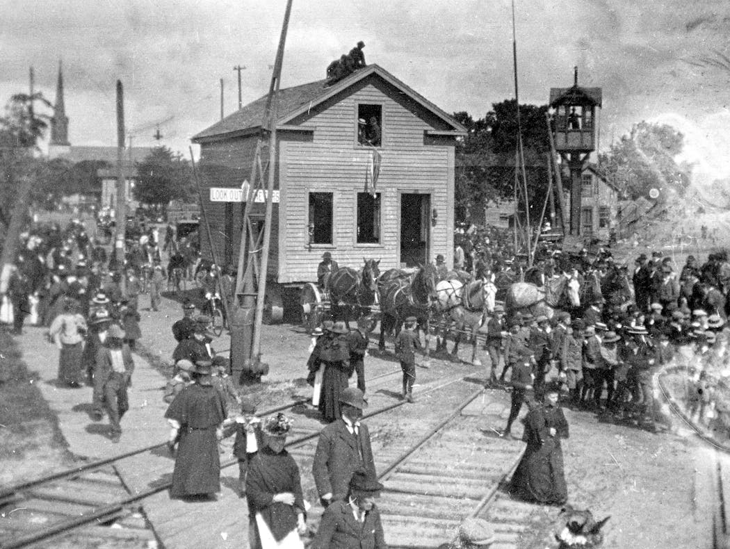 Schoolchildren pulled the Stevens House to Minnehaha Park in 1896.