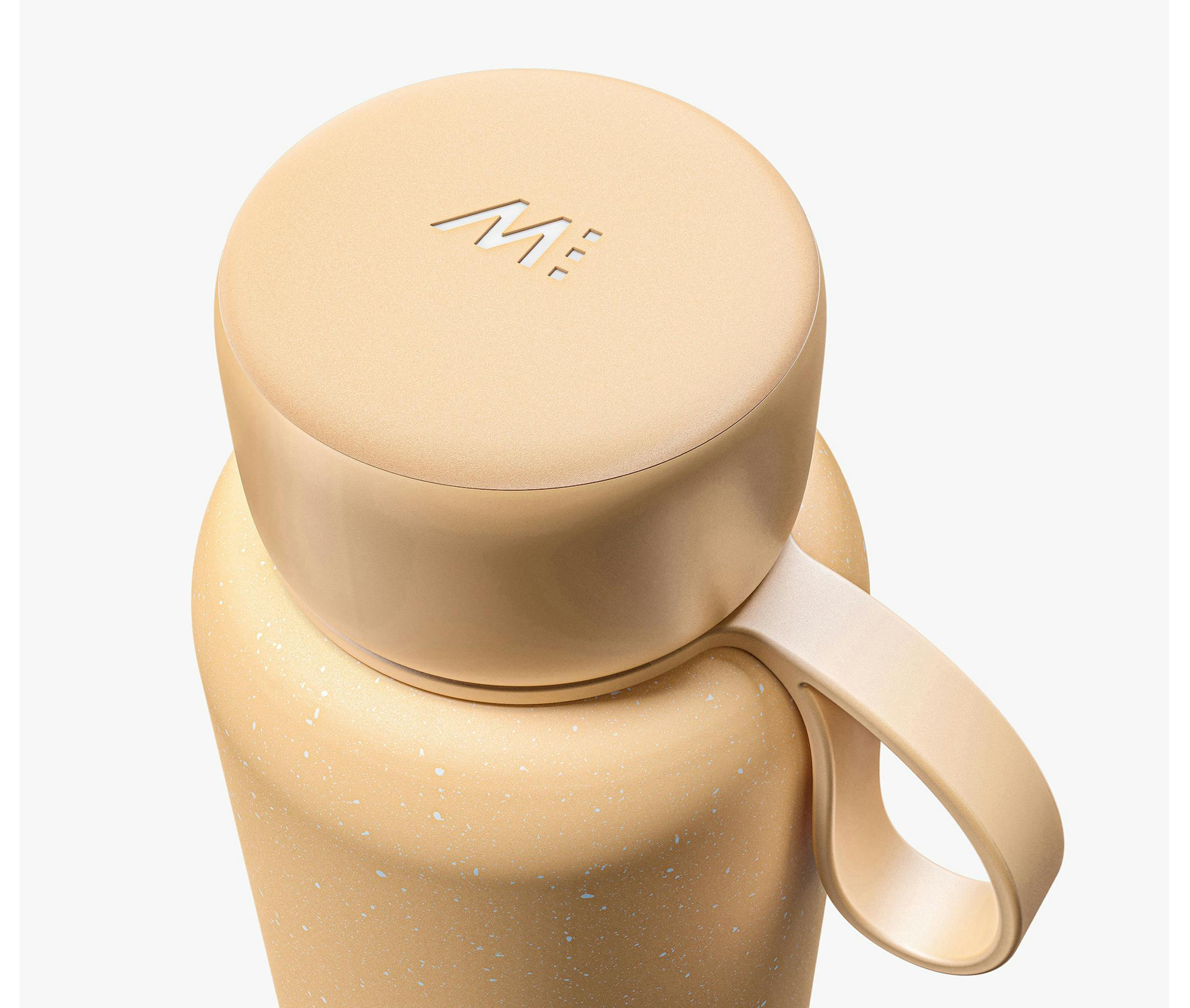 The Monos Kiyo purifying water bottle has a USB-C charging port, built into the top cap and is covered by a water-resistant tab. (Monos/TNS) ORG XMIT: 17940616W
