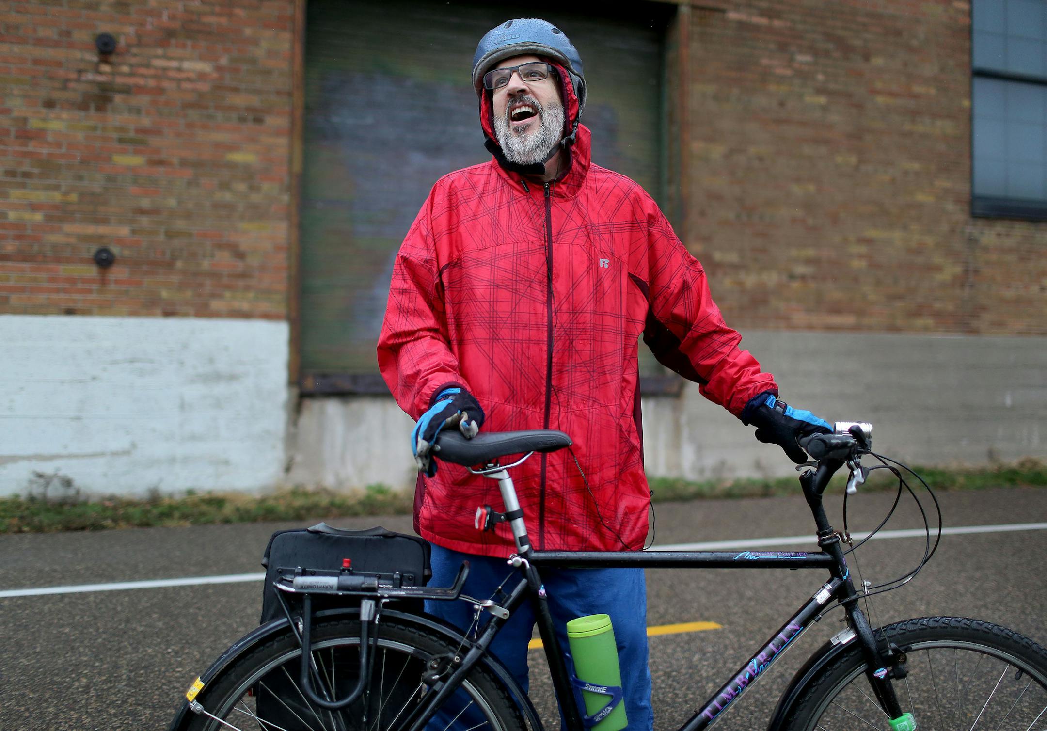 Jonathan Cook of St. Paul is a pioneer of sorts among bike-commuters. His time on&#x2020;the&#x2020;wheel is measured in decades. "I have been commuting by biycle for a long time. I sure am glad (the Greenway) came in, I&#xed;ll tell you what."
Cook was seen near the Martin Olav Sabo Bridge Wednesday, Nov 30, 2016, in Minneapolis, MN.] (DAVID JOLES/STARTRIBUNE)djoles@startribune.com Photos for icyle column near the Martin Olav Sabo Bridge Wednesday, Nov 30, 2016, in Minneapolis, MN.**Jonathan Co