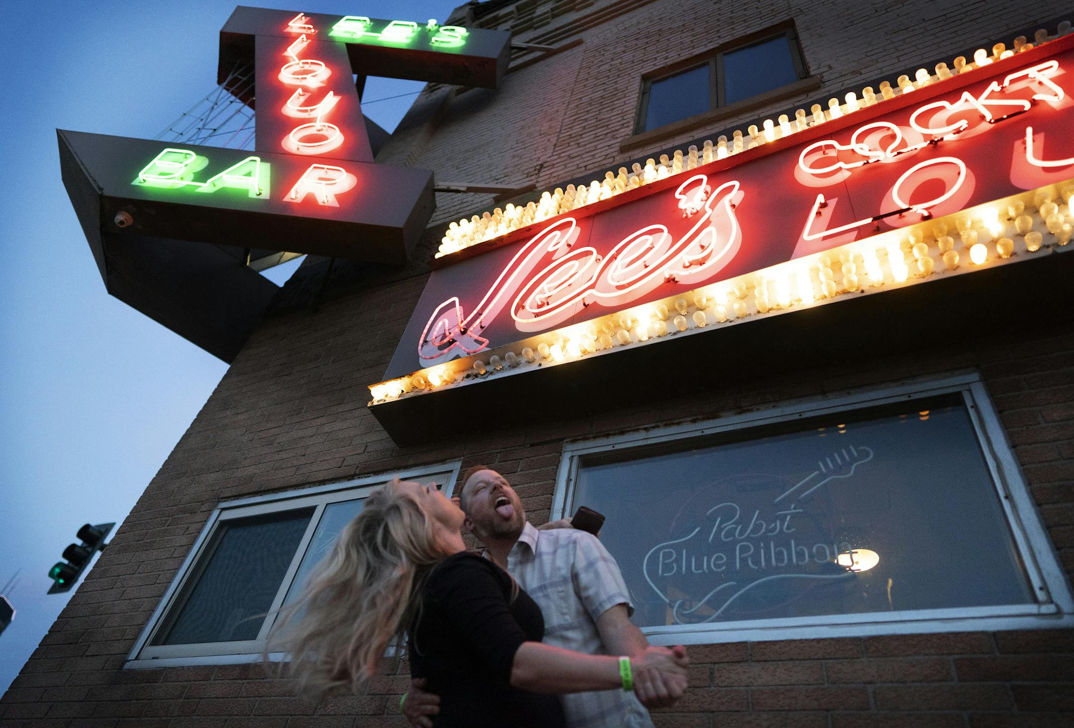 Lee's Liquor Lounge on Glenwood closed in 2019.
