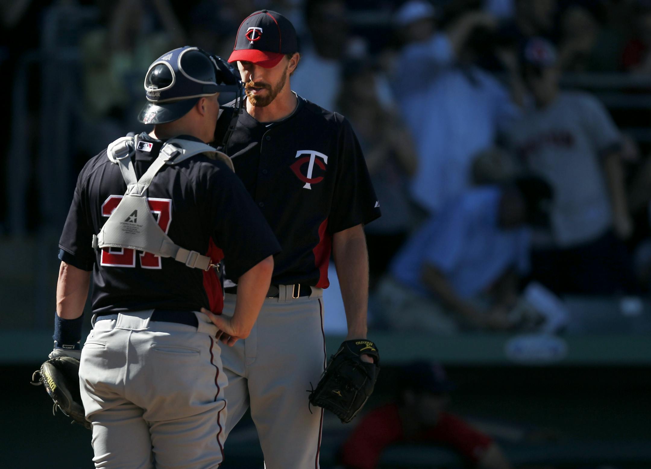 Twins pitching prospect Jim Hoey (right)