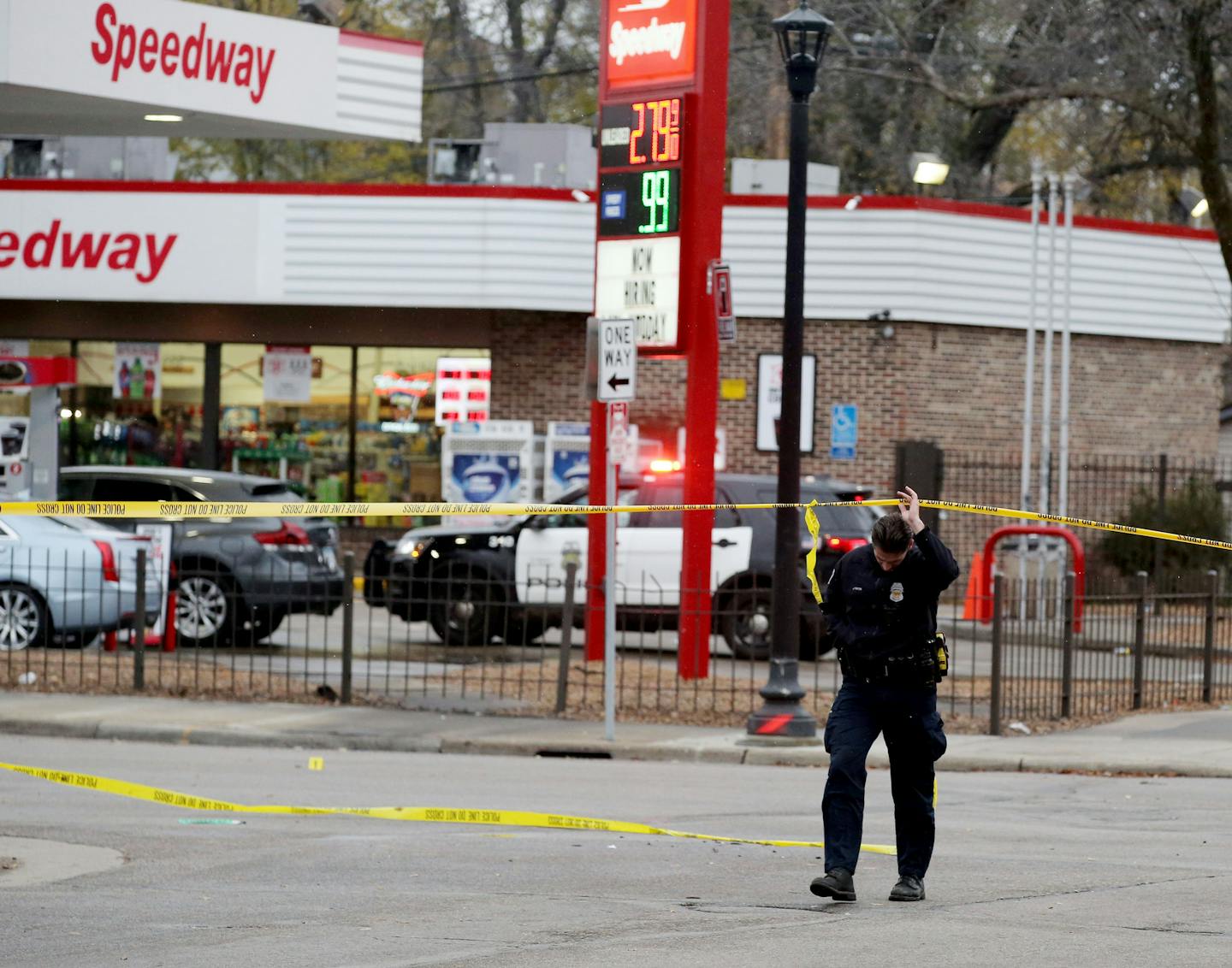 The scene near 25th and Bloomington Ave. S where a man was seriously wounded by gunfire in the parking lot of a Speedway Tuesday, Nov. 6, 2018, in Minneapolis, MN. An altercation in a south Minneapolis gas station parking lot prompted the shooting.] DAVID JOLES &#xef; david.joles@startribune.com Shooting scene