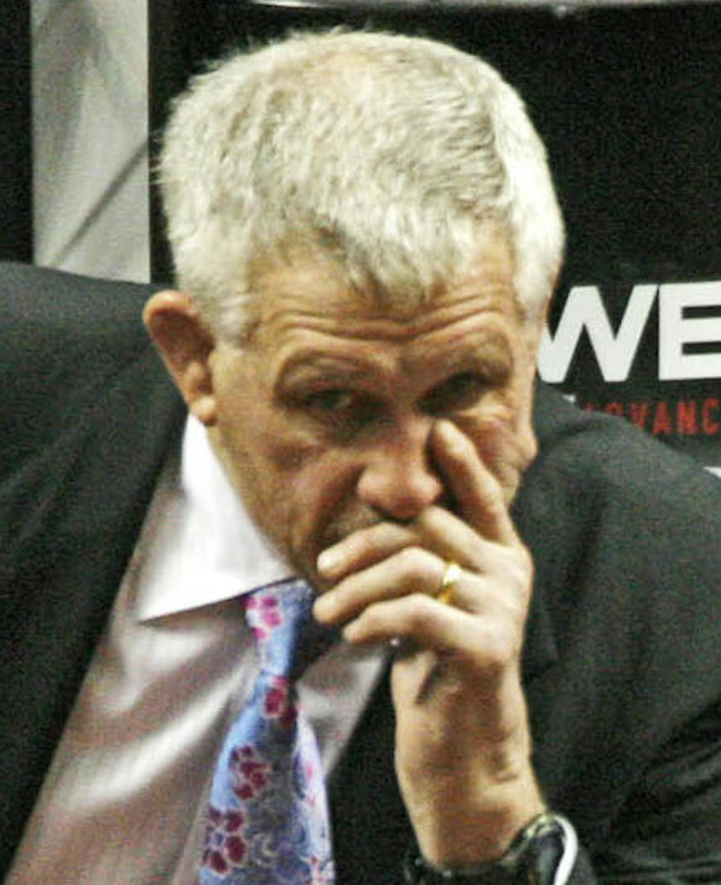 MARLIN LEVISON * mlevison@startribune.com Assign. #20011360A- February 14, 2010 - GENERAL INFORMATION: Minnesota Gophers vs. Iowa wrestling. Iowa won the meet 28 -9. IN THIS PHOTO: ] It was a long night for Gophers head wrestling coach J Robinson as his team lost to Iowa 28 - 9. ORG XMIT: MIN2016052618224739