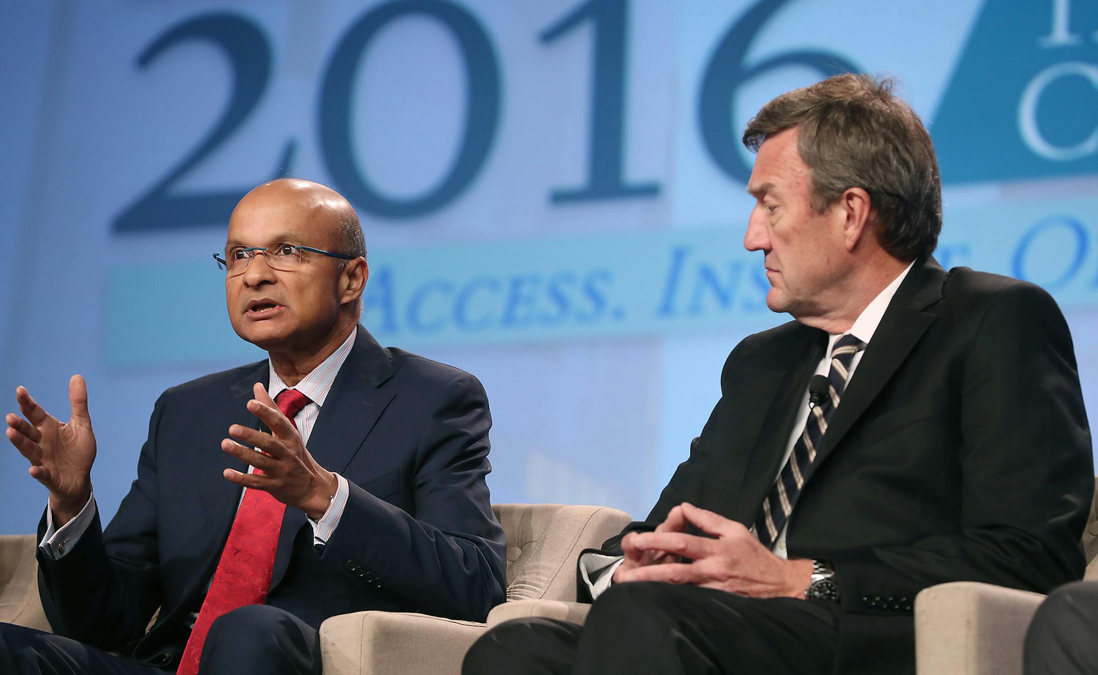 Medtronic CEO Omar Ishrak, left, and Mayo CEO John Noseworthy, spoke at the AdvaMed conference during a breakfast panel discussion at the Minneapolis Convention Center, Tuesday, October 18, 2016 in Minneapolis, MN. ] (ELIZABETH FLORES/STAR TRIBUNE) ELIZABETH FLORES • eflores@startribune.com