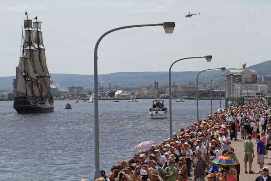 The Bounty arrives in the canal on route to Duluth Harbor. The Bounty was the first tall ship to enter harbor.
