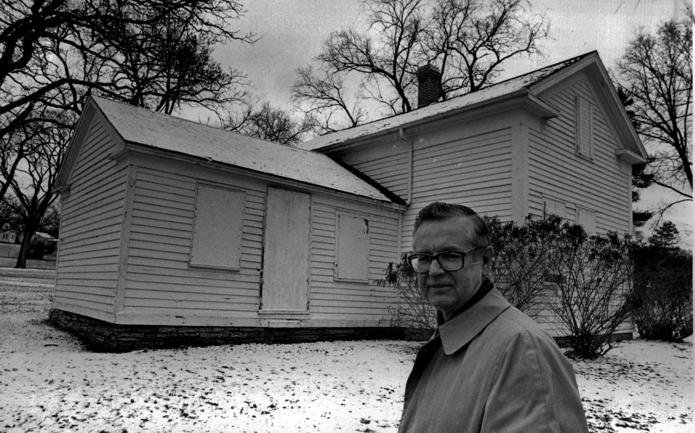 December 15, 1982 Foster Dunwiddie with Stevens house for Flanagan December 27, 1982 Charles Bjorgen, Minneapolis Star Tribune