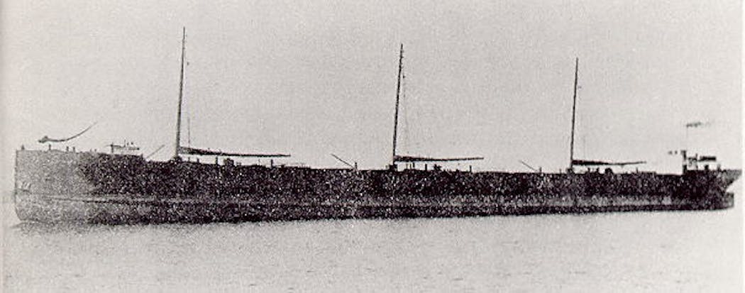 The Madeira before it sunk in Lake Superior in 1905 near Split Rock Lighthouse, courtesy of the Lake Superior Maritime Collection at the University of Wisconsin-Superior.