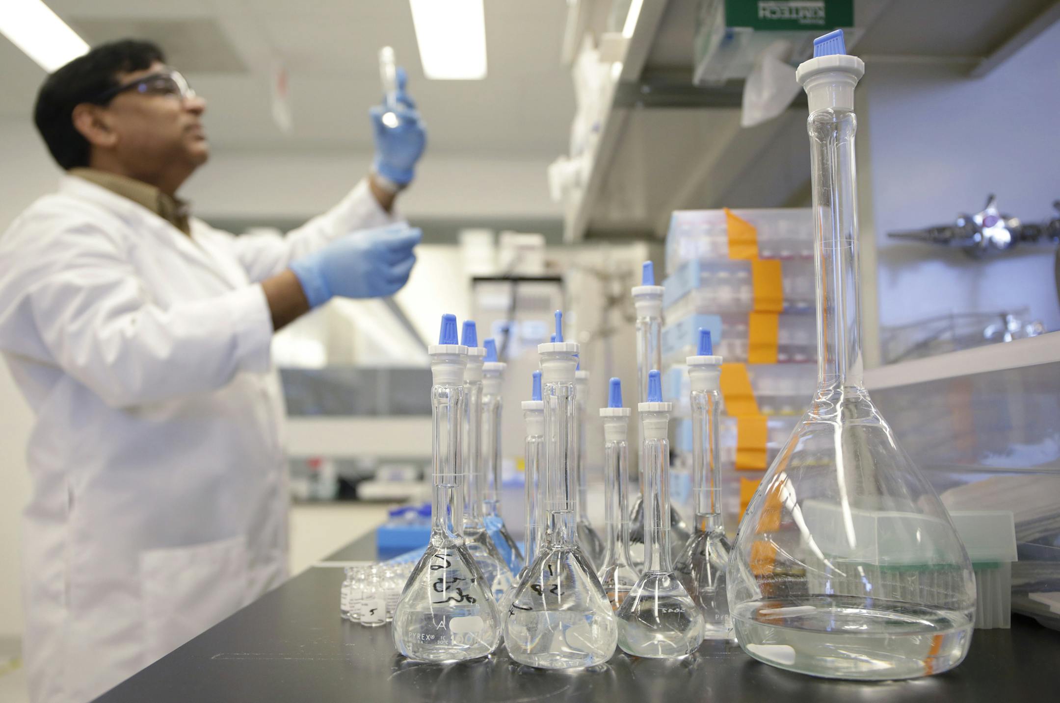Minhaj Siddiqui, a scientist at Hospira, tests biosimilar samples in Hospira's lab in Lake Forest, Ill., on Thursday, March 12, 2015. (Stacey Wescott/Chicago Tribune/TNS)