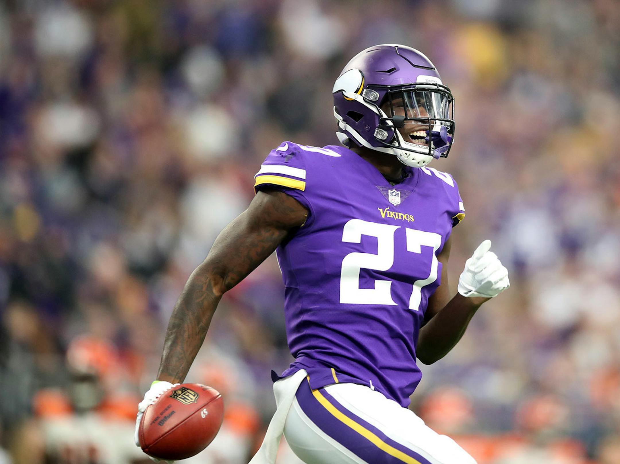 Minnesota Vikings strong safety Jayron Kearse (27) celebrated after downing the ball on the Cincinnati 1yard line in the second quarter at U.S.Bank Stadium Sunday December 17, 2017 in Minneapolis, MN.