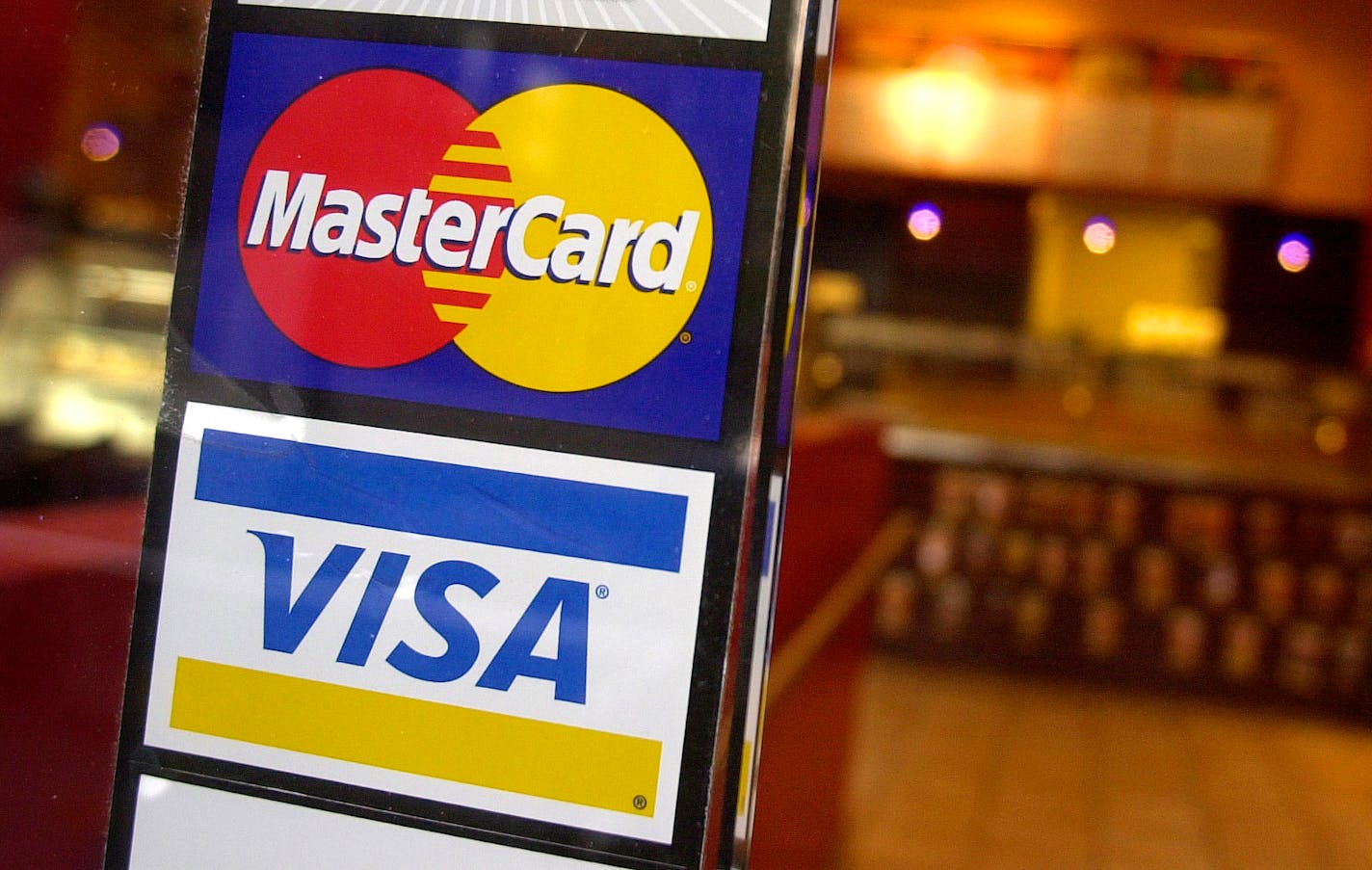 Image of VISA and MasterCard sign