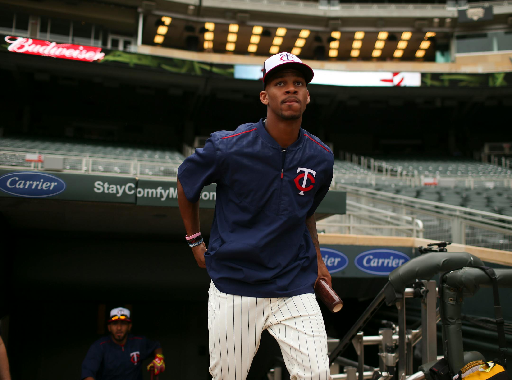 Twins center fielder Byron Buxton stepped out of the dugout to take his first batting practice at Target Field Wednesday afternoon.