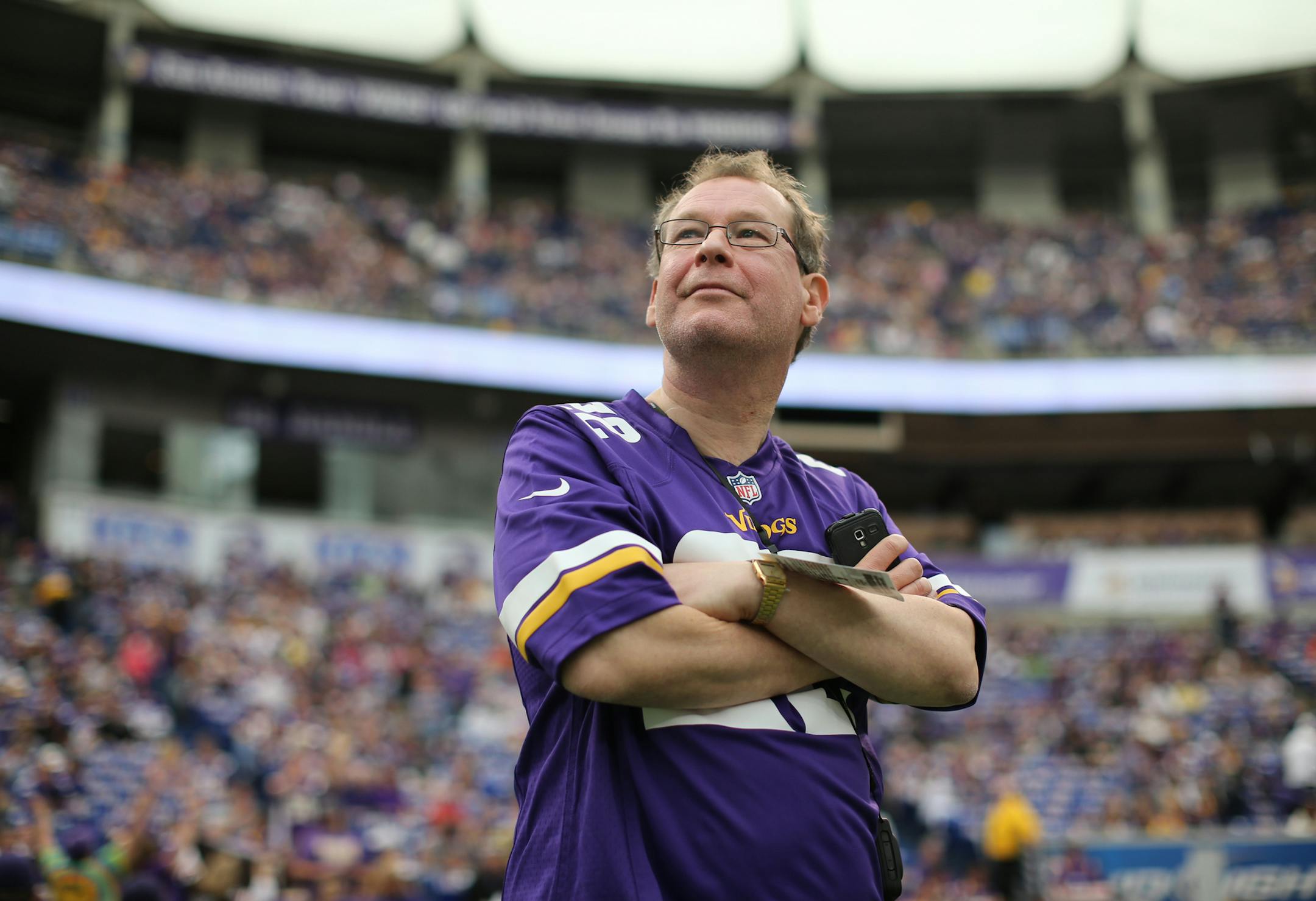 Geoff Reader, a season ticket holder for 15 years, watched the Vikings take the field against the Cleveland Browns. He lives in the United Kingdom and travels to Mall of America Field to watch the Vikings play. ] Minnesota Vikings and Cleveland Browns - Mall of America Field MCKENNA EWEN · mckenna.ewen@startribune.com Minneapolis, Minn. - 09/08/2013