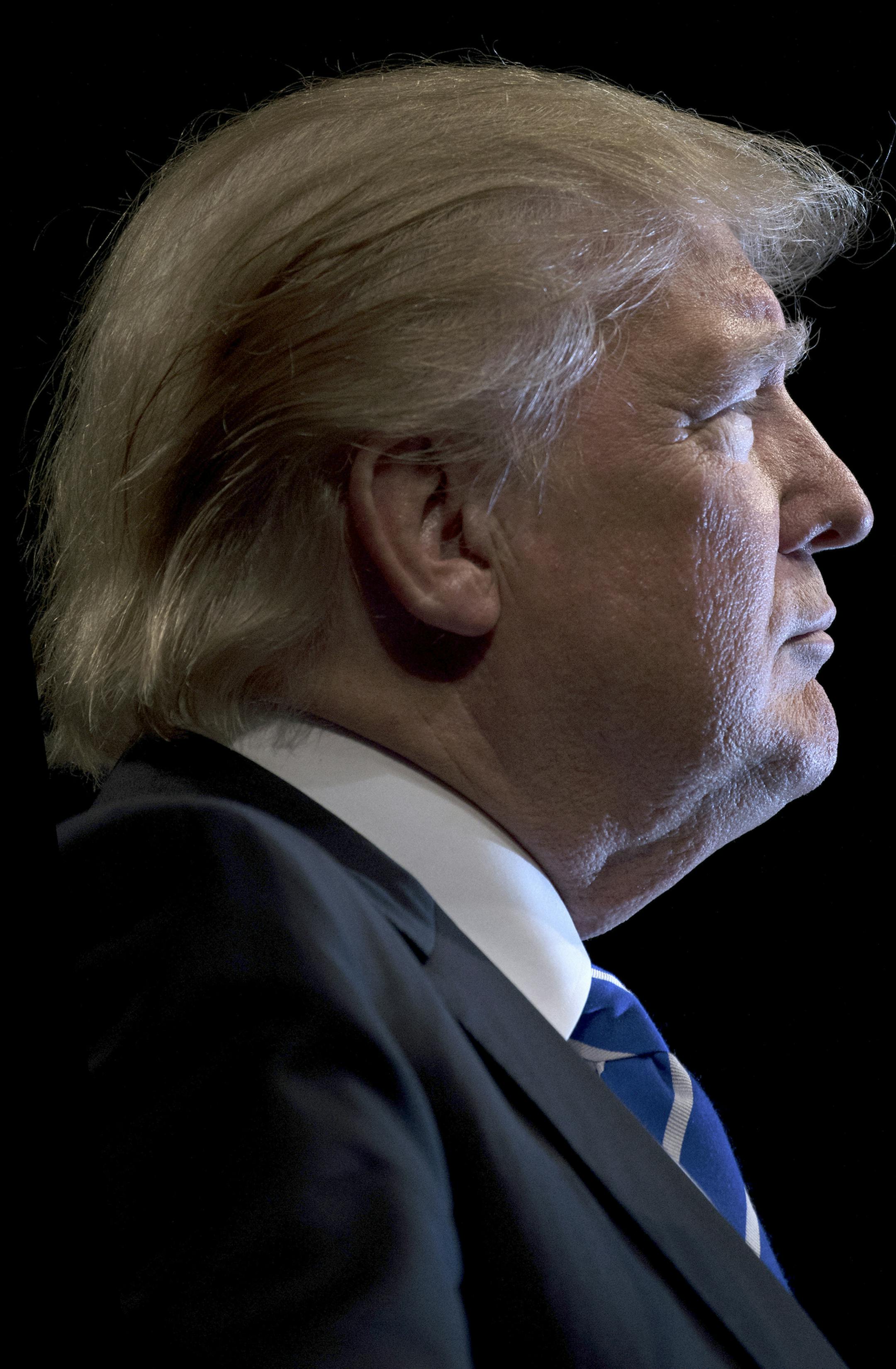 Donald Trump speaks at a campaign event at the Suburban Collection Showplace in Novi, Mich., Sept. 30, 2016. (Damon Winter/The New York Times) ORG XMIT: XNYT2