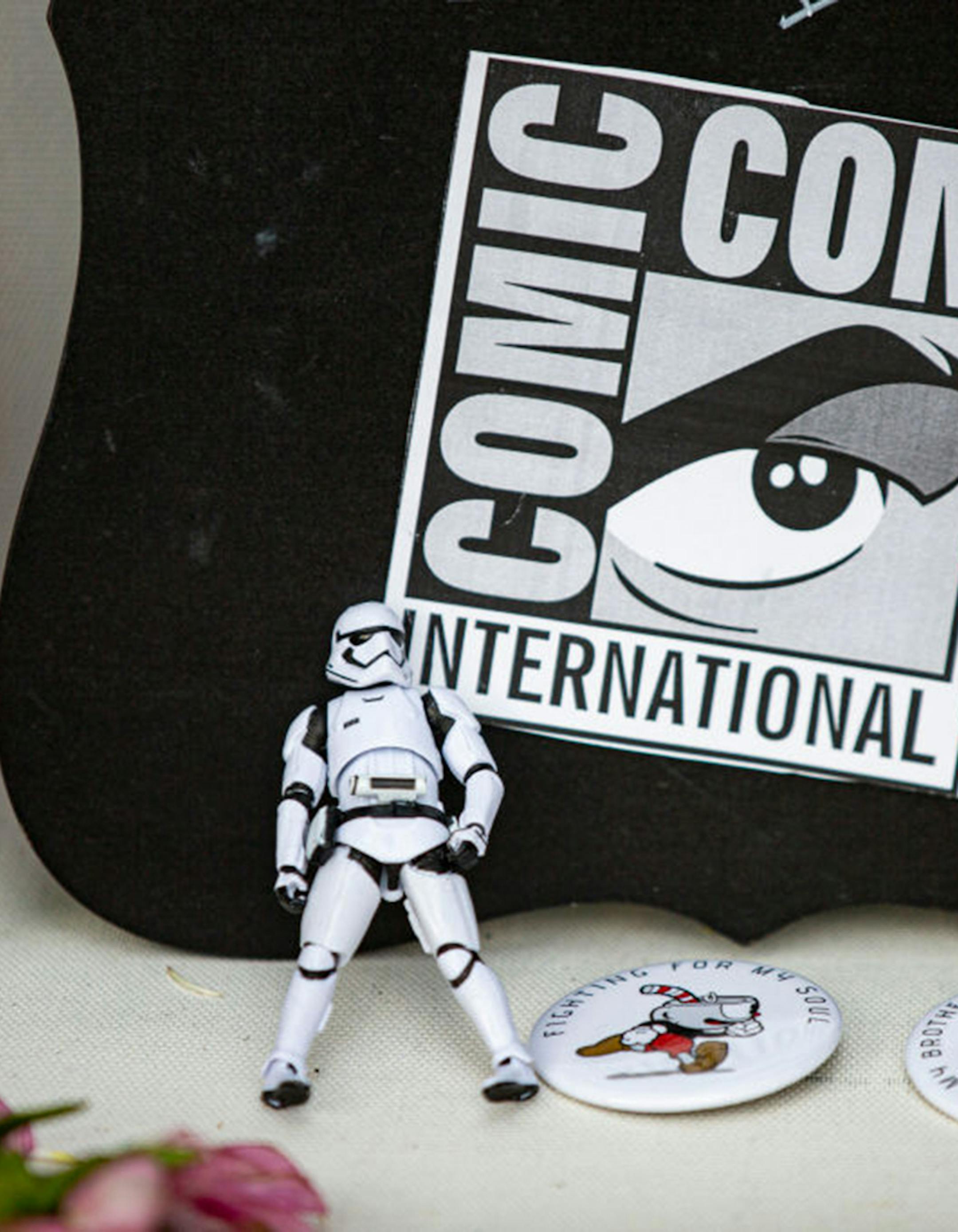 Fans of Comic-Con set up a makeshift memorial on July 22, 2020 in San Diego, California. 2020 Comic-Con International occurred as a virtual event, Comic-Con@Home, this year due to the coronavirus epidemic. (Photo by Daniel Knighton/Getty Images/TNS) ORG XMIT: 1727621