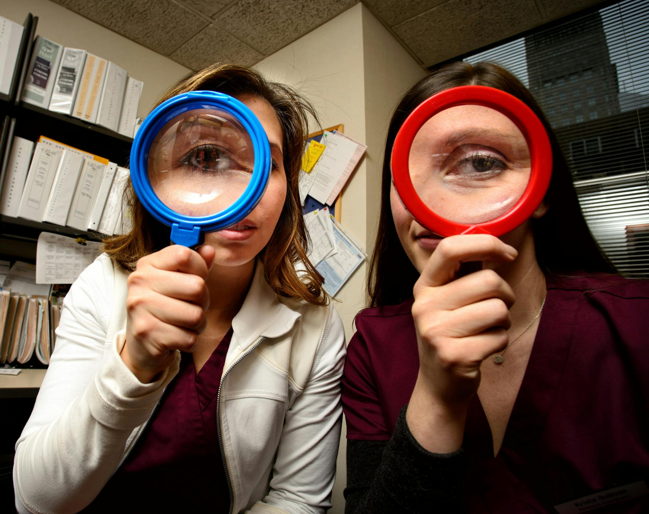Pollen detectives Jenjira Skrei and Krista Sullivan of Clinical Research Institute. ] Monday, April 28, 2014 GLEN STUBBE * gstubbe@startribune.com