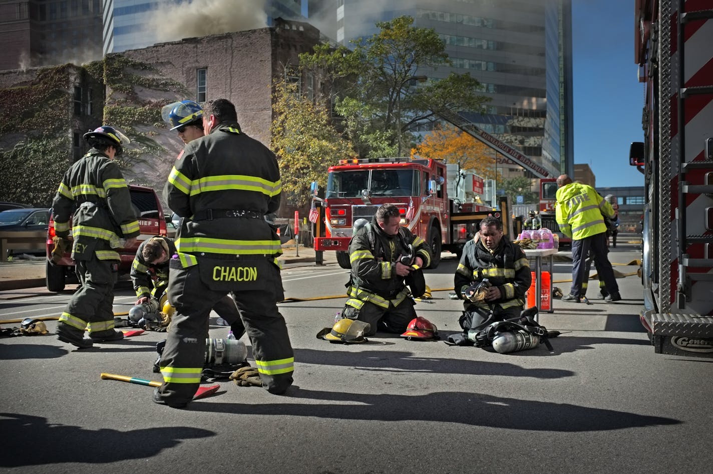 Minneapolis fire dept. responded to a fire downtown at 215 S. 9th St. Sunday afternoon.