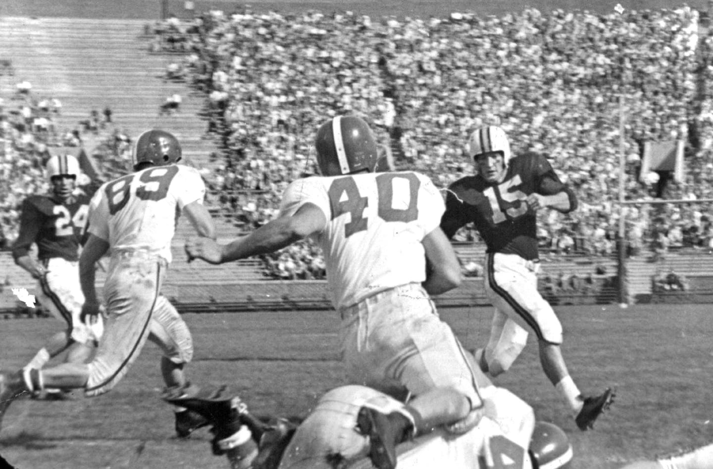 September 25, 1954 CAPPELLETTI, GINO - Football