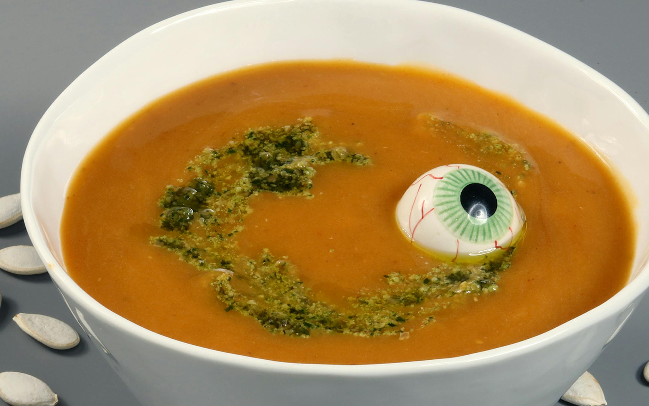 Pumpkin seed pesto -- eyeball optional. (E. Jason Wambsgans/Chicago Tribune/TNS) ORG XMIT: 1175548