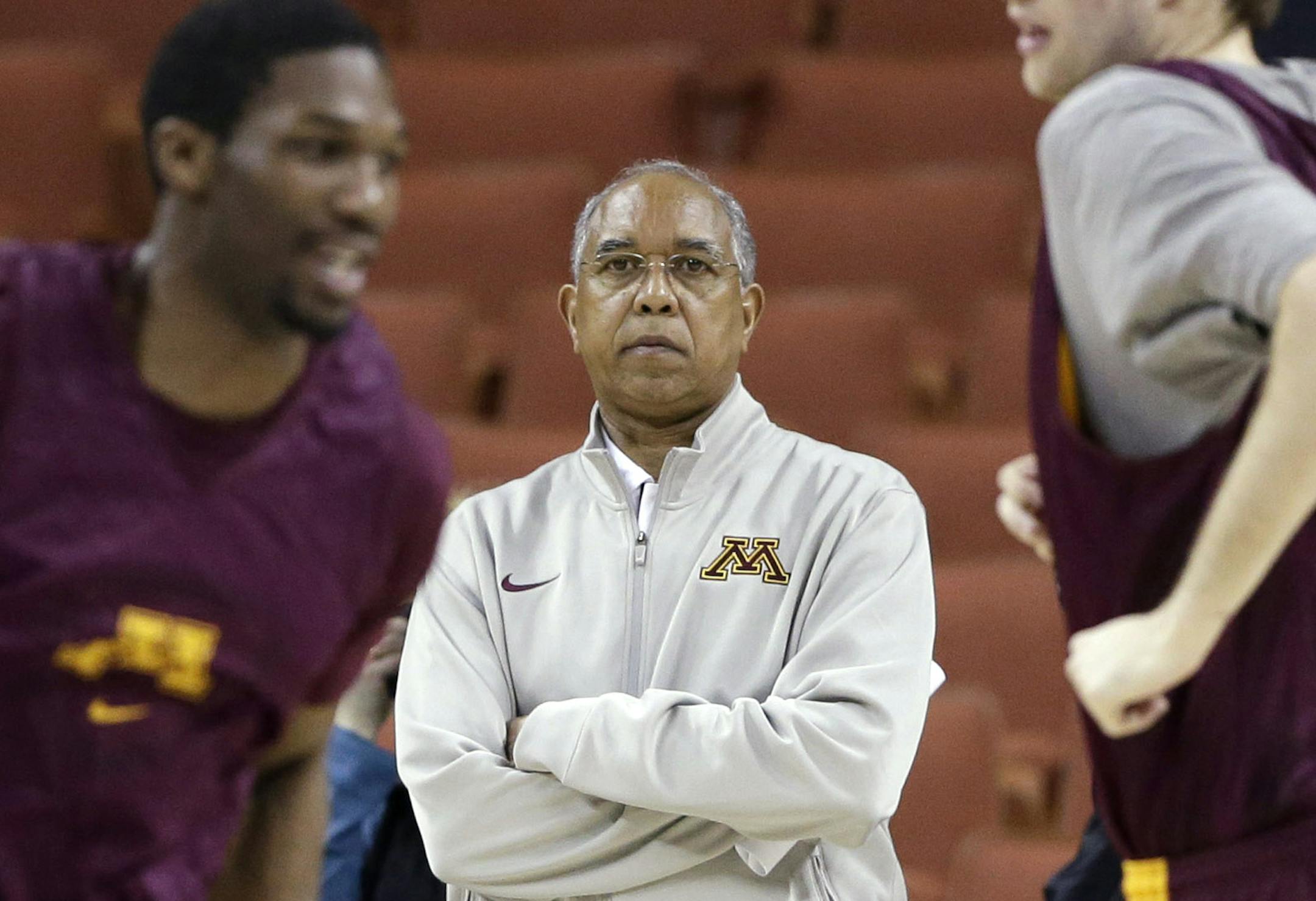 Minnesota head coach Tubby Smith, center, watches practice for a second-round game of the NCAA college basketball tournament, Thursday, March 21, 2013, in Austin, Texas. Minnesota is scheduled to play UCLA on Friday. (AP Photo/Eric Gay)