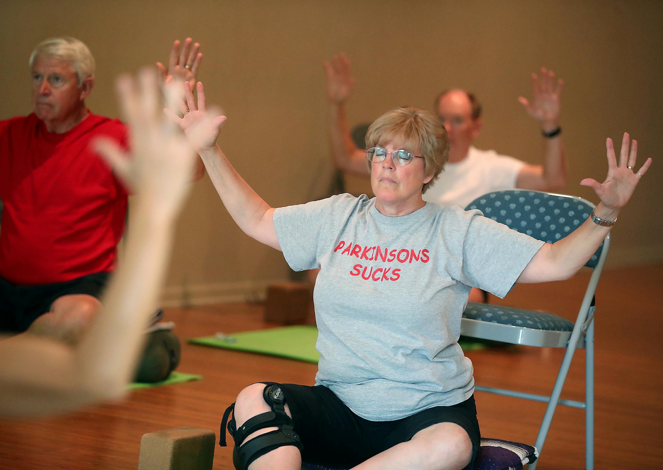 Bonnie Olson participated in a yoga class for people with Parkinson's Disease at Tarana Yoga Studio, Thursday, August 25, 2016 in Minneapolis, MN. ] (ELIZABETH FLORES/STAR TRIBUNE) ELIZABETH FLORES &#x2022; eflores@startribune.com