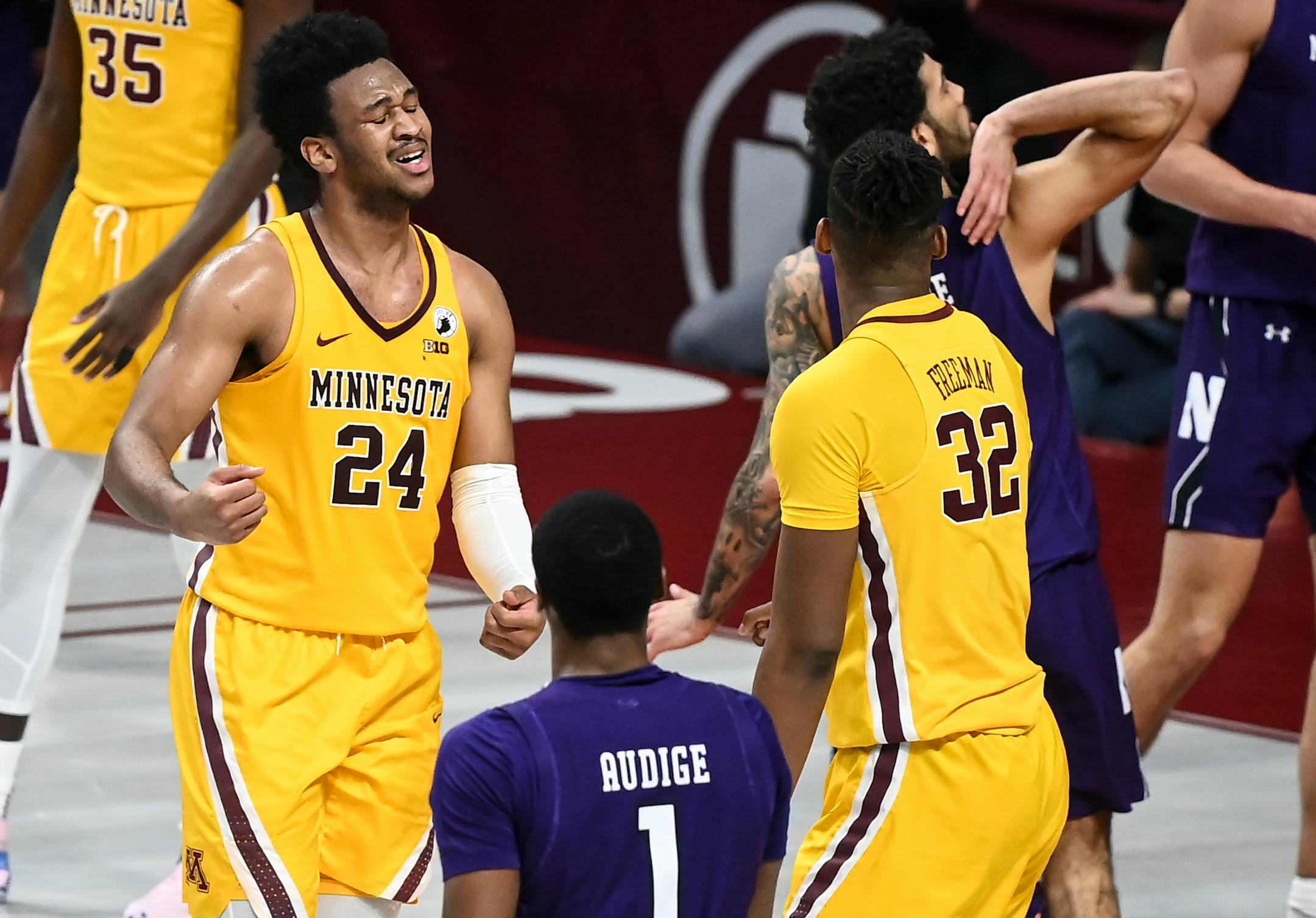 Minnesota Gophers forward Eric Curry (24) reacted after being called for a foul against Northwestern Wildcats guard Boo Buie (0) in the second half.