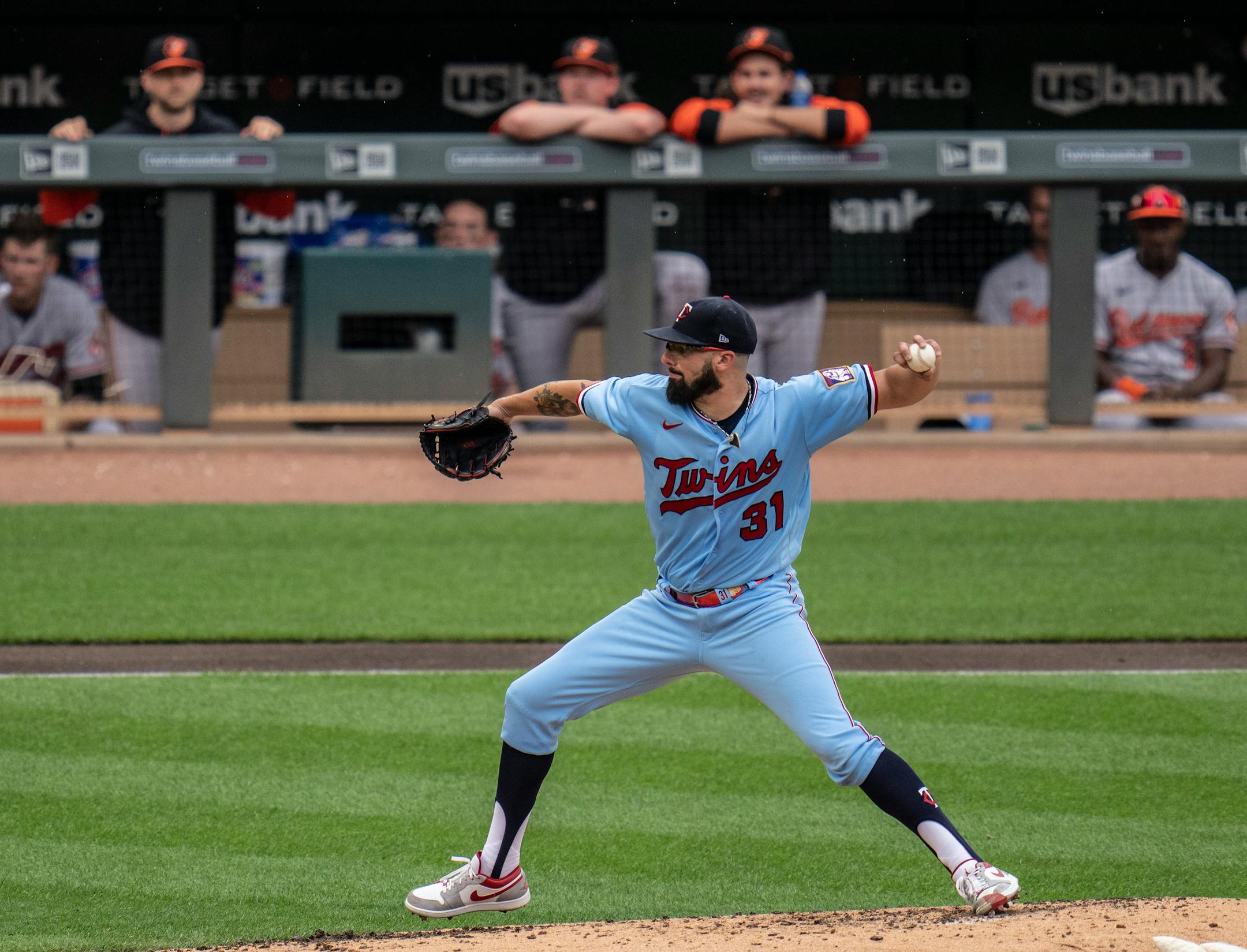 Minnesota Twins starting pitcher Devin Smeltzer (31) threw a pitch in the 3rd inning.