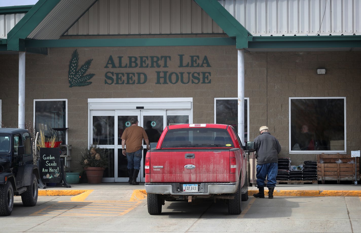 Family seed operations have gone out of business or become more specialized in recent years. At Albert Lea Seed House that has meant focusing mainly on selling non-GMO and organic seed where the most growth is expected in the next 20 years. Here, the entrance to the Albert Lea Seed House Wednesday, March 21, 2018, in Albert Lea, MN.] DAVID JOLES &#xef; david.joles@startribune.com Family seed operations have gone out of business or become more specialized in recent years. At Albert Lea Seed House