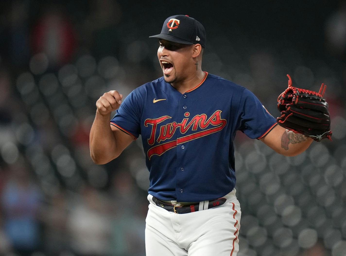 Minnesota Twins relief pitcher Jhoan Duran (59) comes in to seal the victory in Minneapolis, Minn., on Thursday, Sept. 15, 2022. Kansas City Royals play the Minnesota Twins at Target Field. ] RICHARD TSONG-TAATARII • richard.tsong-taatarii@startribune.com