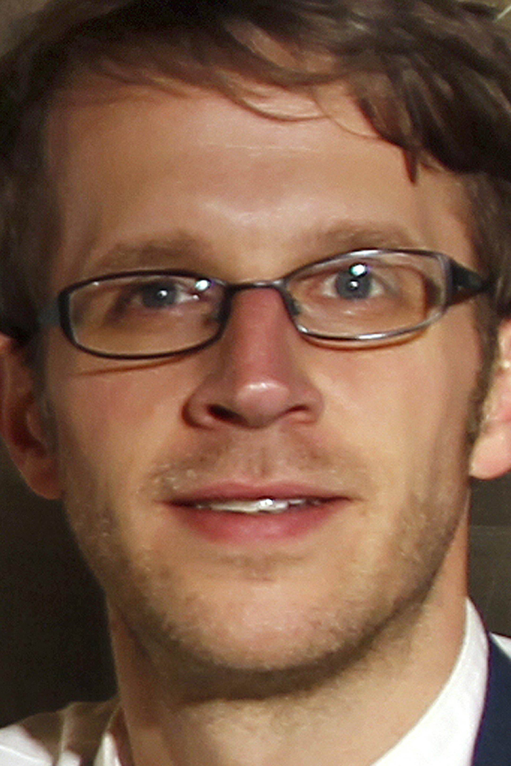 Restaurant review, Chef, Paul Berglund, The Bachelor Farmer restaurant, 50, 2nd Av. N. Food: Bibb Lettuce, Seared Scallops, Roasted Beets, Sugar and salt salmon and toast, Poached eggs and Brussel sprouts, Whole roasted Chicken for two. [ TOM WALLACE • twallace@startribune.com _ Assignment _#20020475A__November 5, 2011 _ SLUG: rn1110_ EXTRA INFORMATION: CQ’ed by internet. It was wrong on the assignment.bestmn2012 bestmn2012