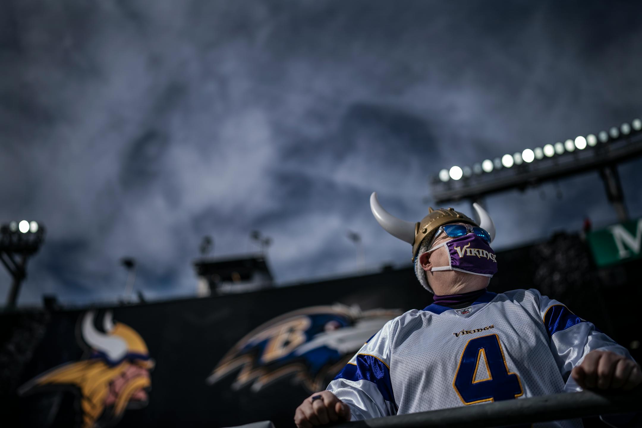 Cherry  Peterson of North Branch waits for kickoff at M&T Bank Stadium, in Baltimore, Md., on Sunday, Nov. 7, 2021.