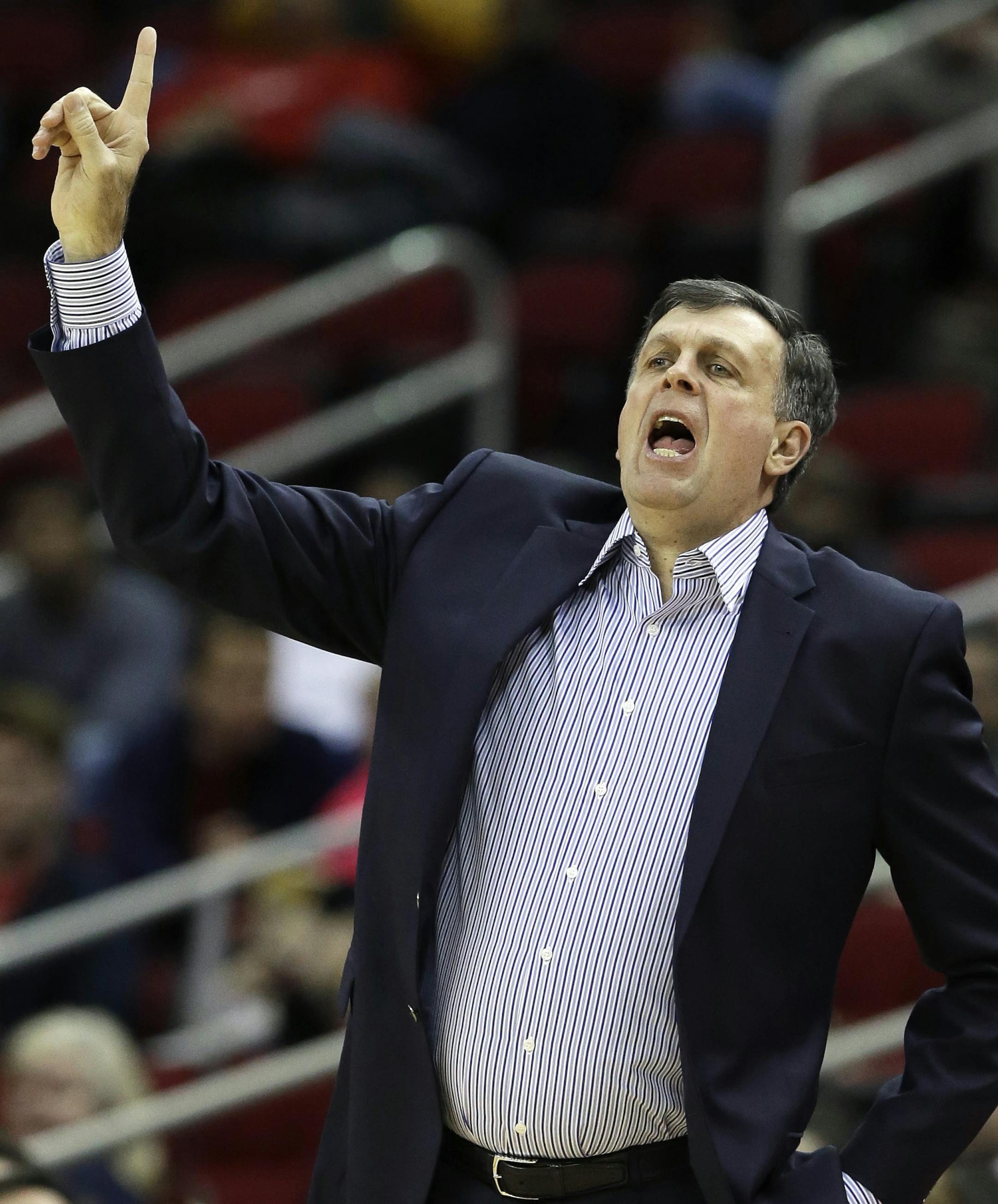 Houston Rockets coach Kevin McHale directs his players against the Minnesota Timberwolves in the first half of an NBA basketball game Monday, Feb. 23, 2015, in Houston. (AP Photo/Pat Sullivan)