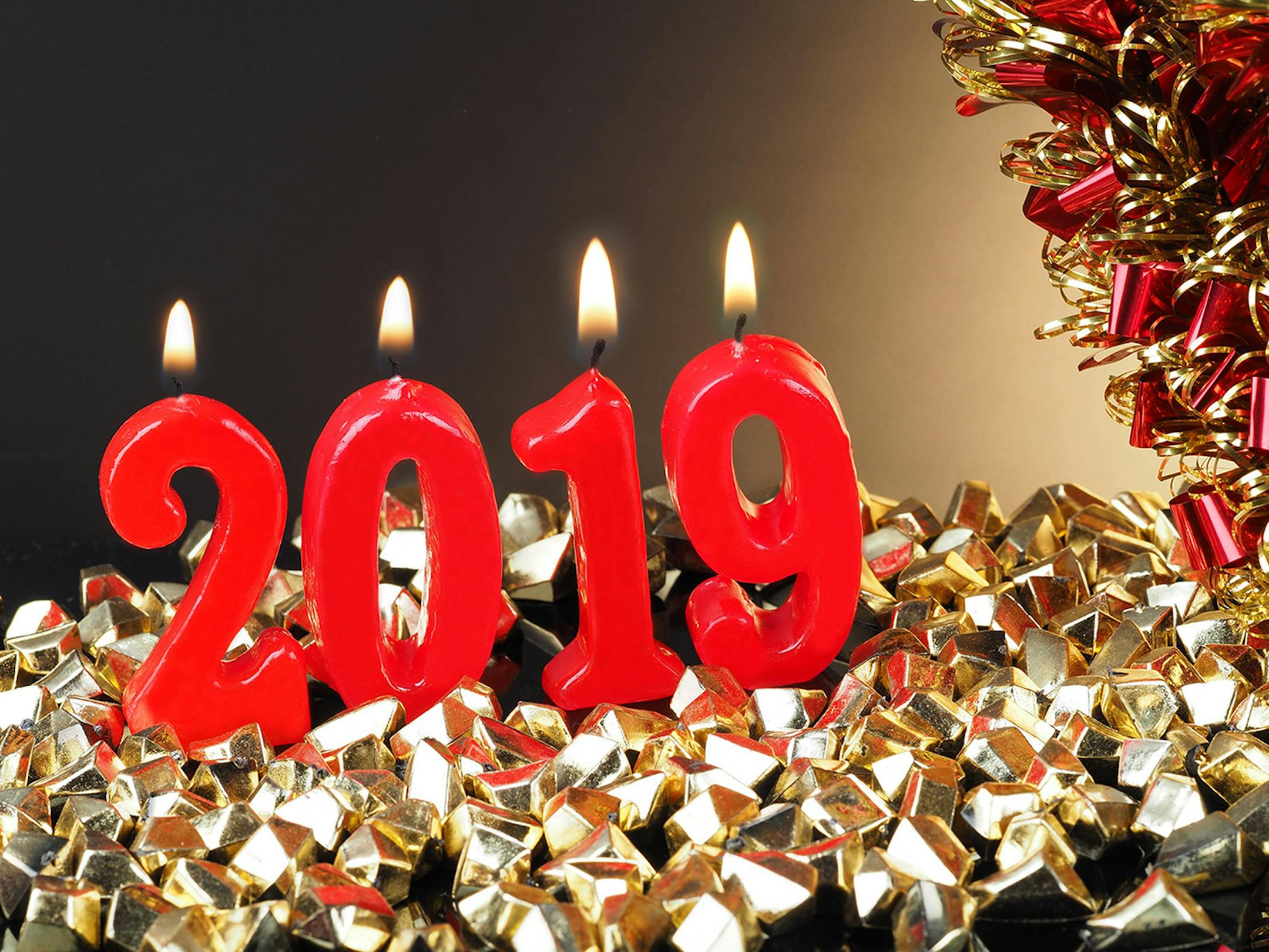 This year, ditch that standard resolution about exercise, and let your creative juices flow. We're not saying you have to skip the gym; we're just saying these 10 things are worth committing to in 2019 and happen to have nothing to do with a treadmill. ORG XMIT: 1262039