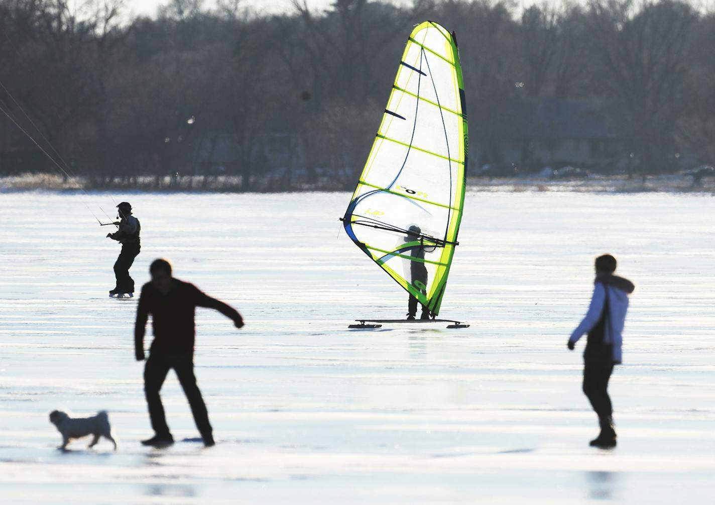 Warm weather brought out humans and canines alike to Bde Maka Ska as temp soared into the 40s Friday, January 4, 2019 in Minneapolis, MN.] DAVID JOLES &#x2022; david.joles@startribune.com Unseasonably warm weather