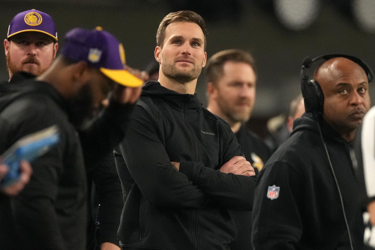 Minnesota Vikings quarterback Kirk Cousins (8) watches from the sidelines in the fourth quarter of an NFL game between the Minnesota Vikings and the Green Bay Packers Sunday, Dec. 31, 2023 at U.S. Bank Stadium in Minneapolis. ] ANTHONY SOUFFLE • anthony.souffle@startribune.com