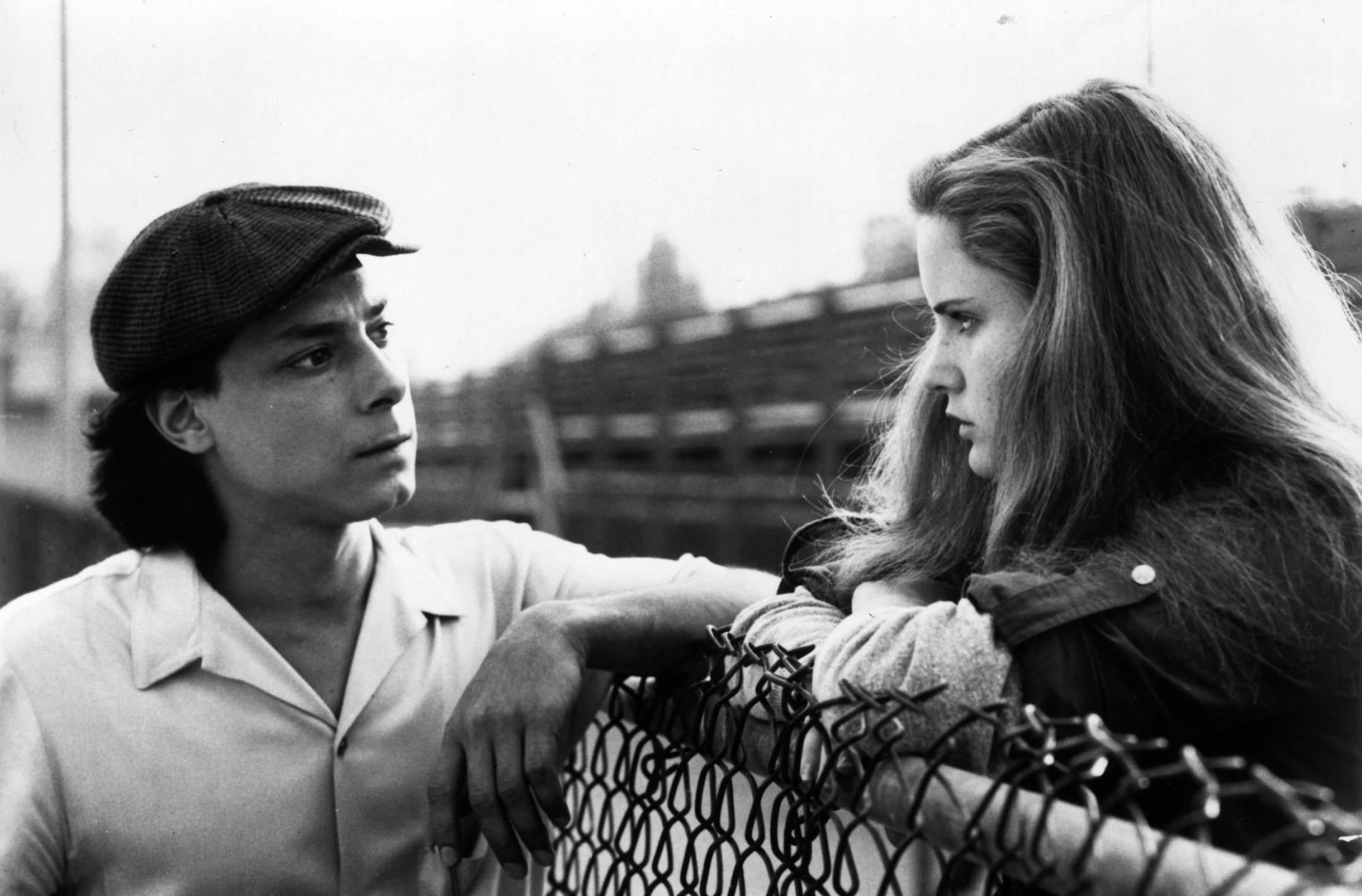 fast times at ridgemont high, Stacy (Jennifer Jason Leigh) tells Damone (Robert Romanus) that she is pregnant.