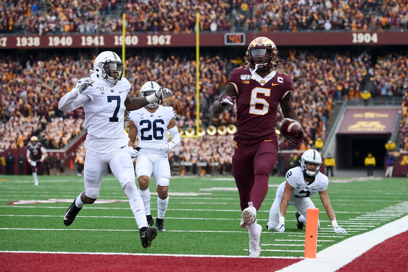 Gophers wide receiver Tyler Johnson