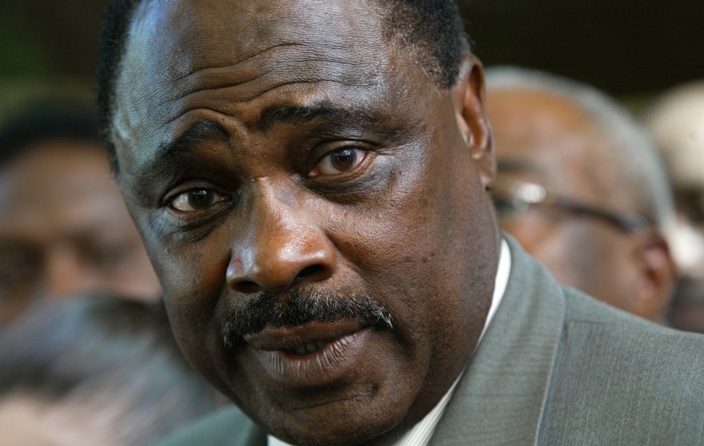 Minneapolis, MN., Monday, 10/6/2003. (Center) Randy Staten and leaders of the African American community held a news conference as they file a motion for an injunction over the proposed hiring of David Jennings as superintendent of Minneapolis public schools. The press conference was at the Hennepin County Government Center.