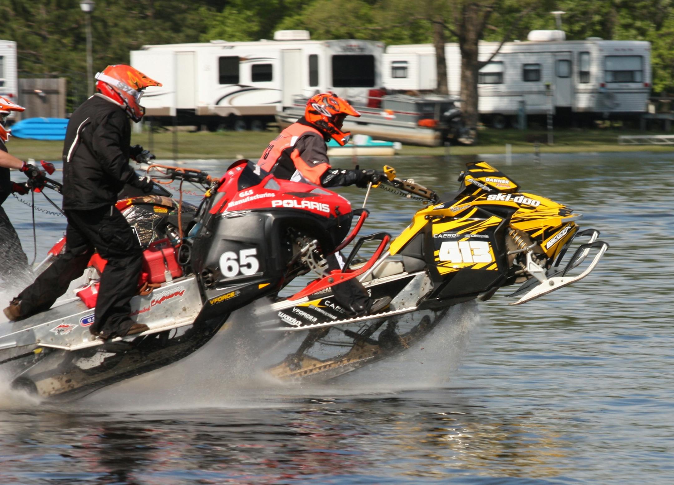 Minnesota watercrossers compete in a five-race circuit across Minnesota and Wisconsin each summer.