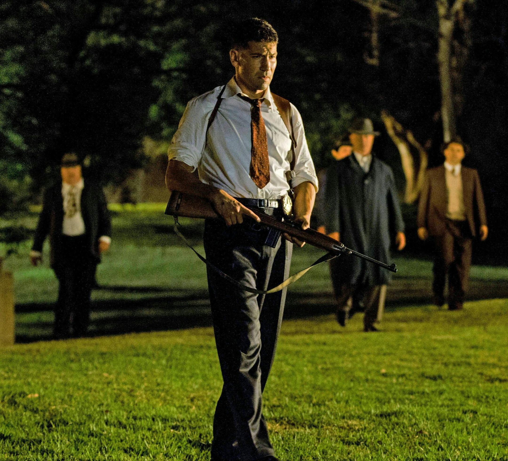 Jon Bernthal ("The Walking Dead") plays a cop in TNT's classy film-noir series "Mob City," premiering on Dec. 4. (Doug Hyun/Courtesy TNT/MCT) ORG XMIT: 1146009