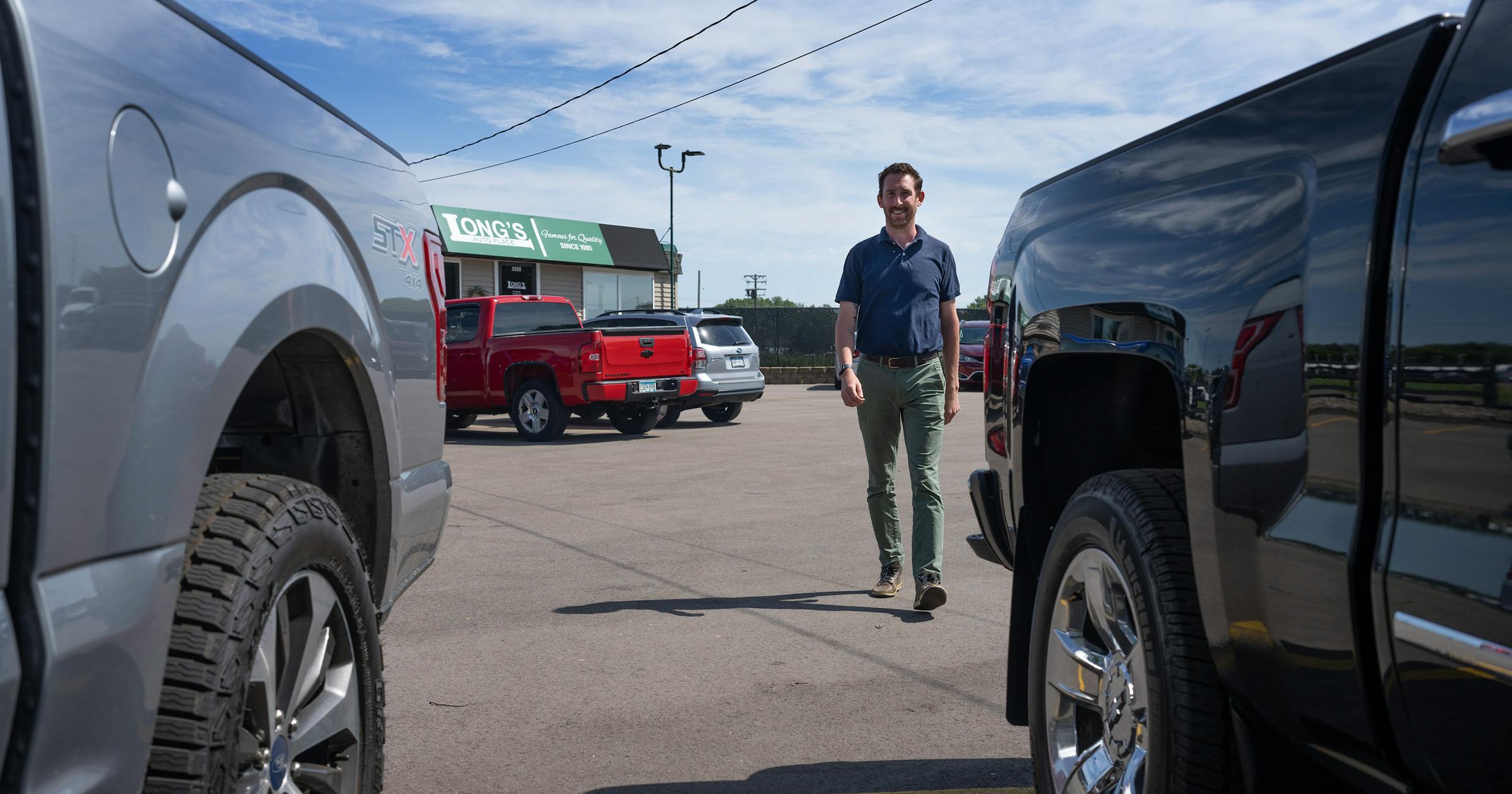 Deals are back for car shoppers, but business is still sluggish Deals are back for car shoppers, but business is still sluggish