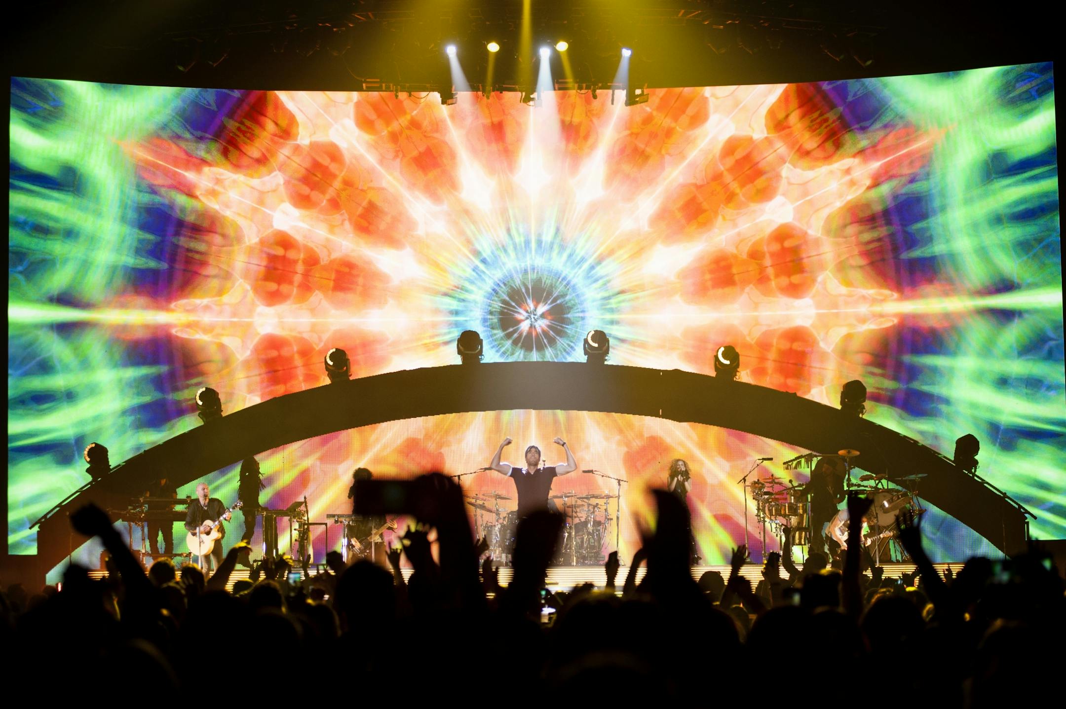 Enrique Iglesias performs at the Target Center on February 21, 2015.